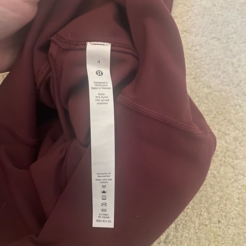 Lululemon High Rise Align Leggings 28” in burgundy, size 4 - Picture 2 of 2